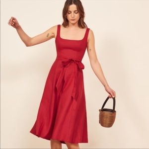 Reformation Garten in Cherry Red  - beautiful linen dress!